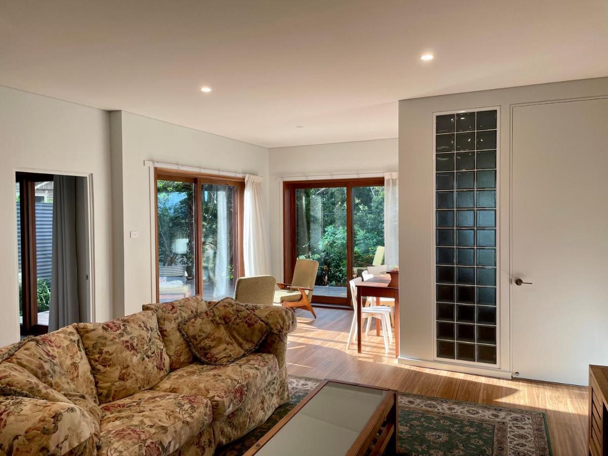 Tranquil Garden Apartment With Living Room Wollongong Kültér fotó